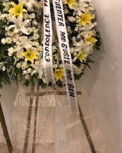 Funeral_colorfull Flower Stand